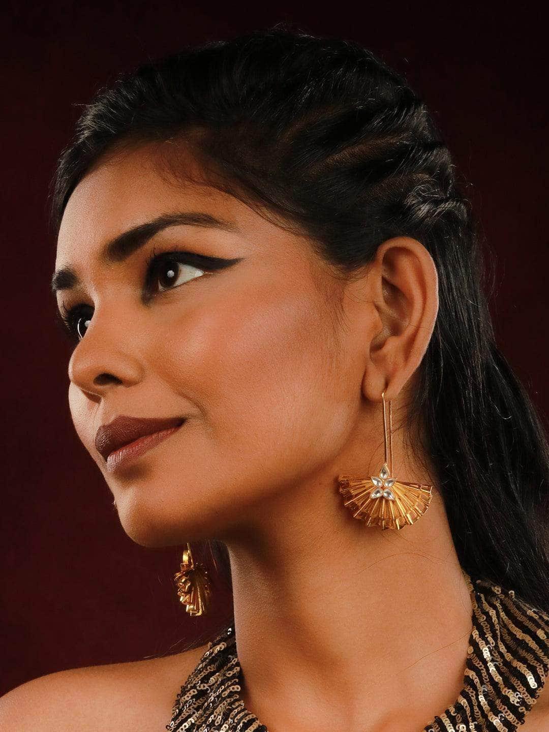 Ishhaara Golden Fan Stripped Hook Earring