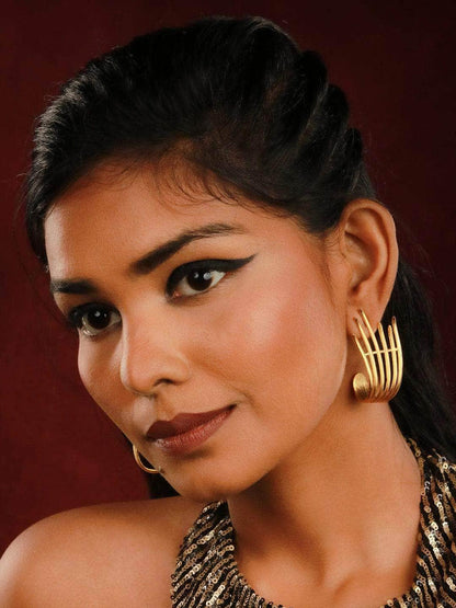 Ishhaara Golden Flame Stud Earring