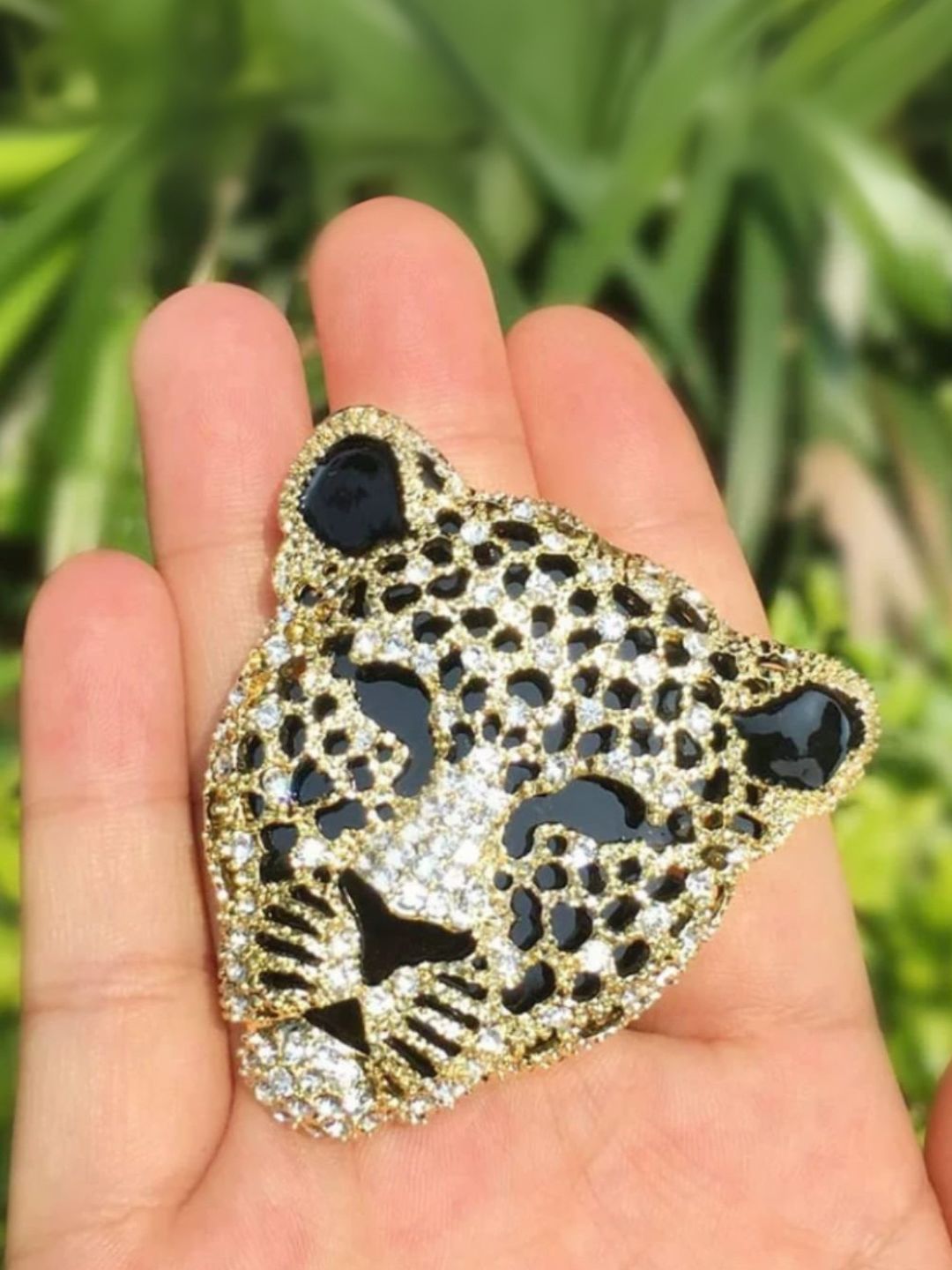 Ishhaara Golden Leopard Brooch