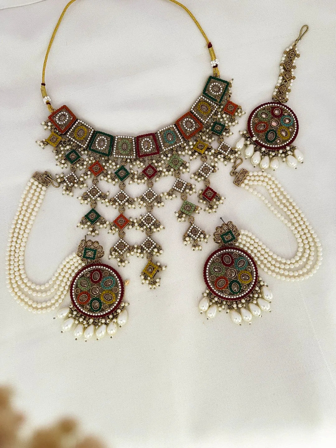 Ishhaara Golden Pearl Fusion Necklace Set