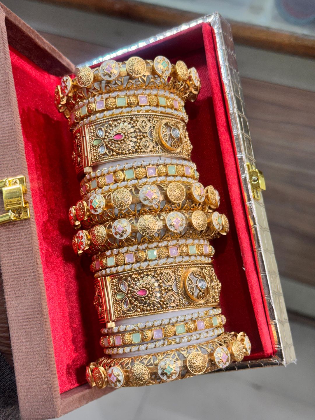 Ishhaara Golden Rajwadi Temple Bridal Chooda