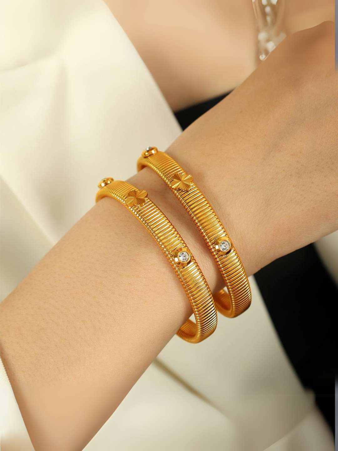 Ishhaara Golden Rigid Clover Cuff Bangle