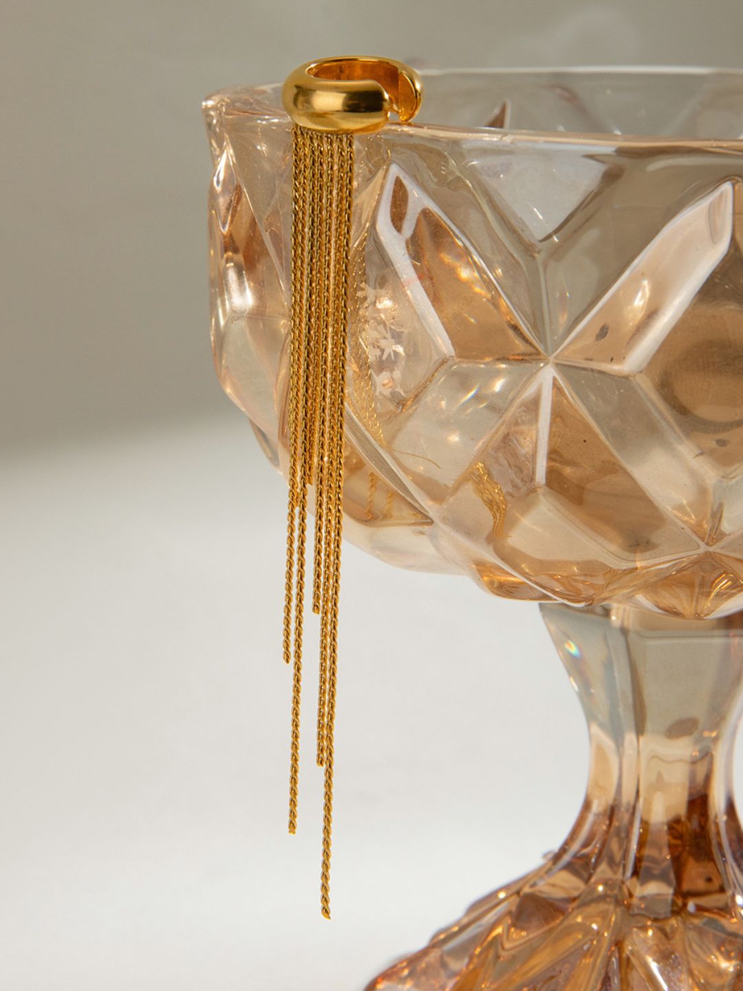 Ishhaara Golden Tasel Earcuff