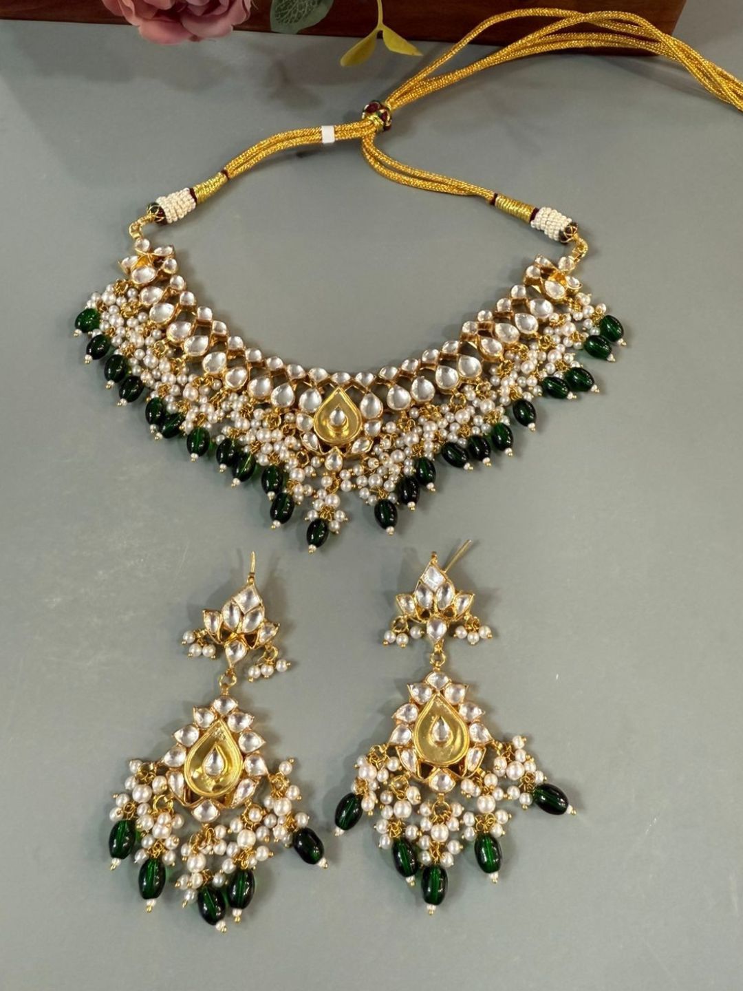Ishhaara Green Beads Studded Pachi Kundan Choker