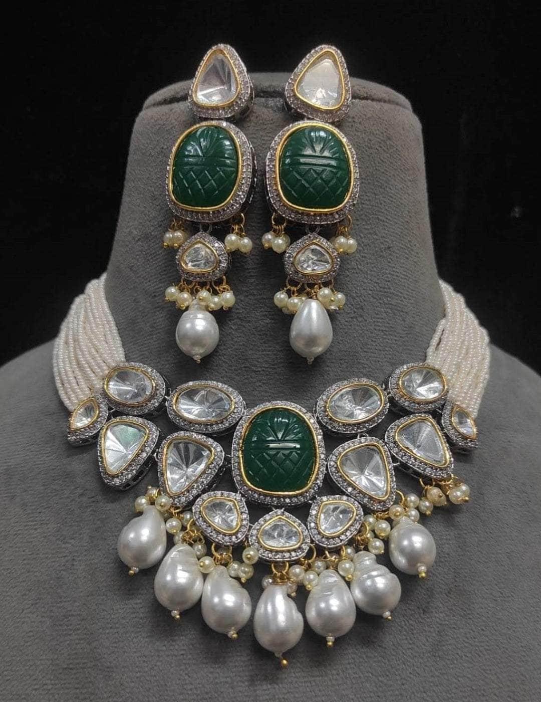 Ishhaara Carved Emerald Kundan Choker