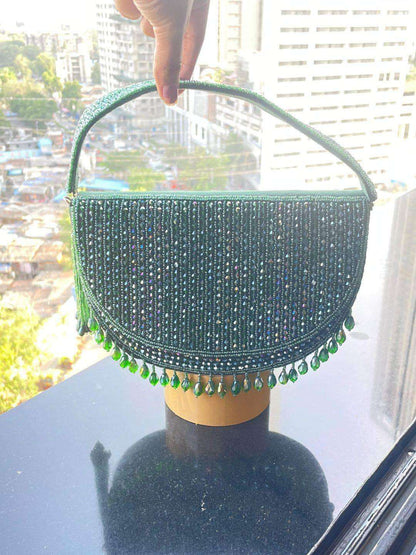 Ishhaara Crystal Seudo Box