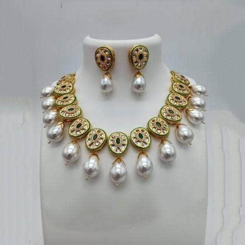 Ishhaara Cut Work Kundan Baroque Pearl Set