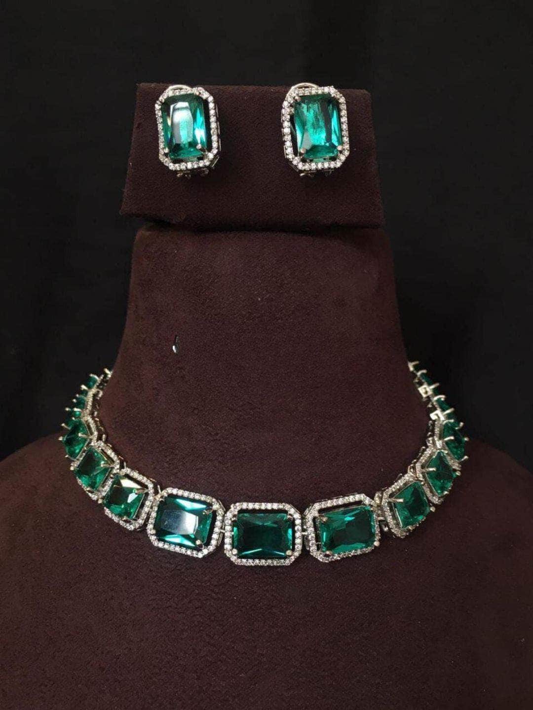 Ishhaara Green Diamond Square Necklace