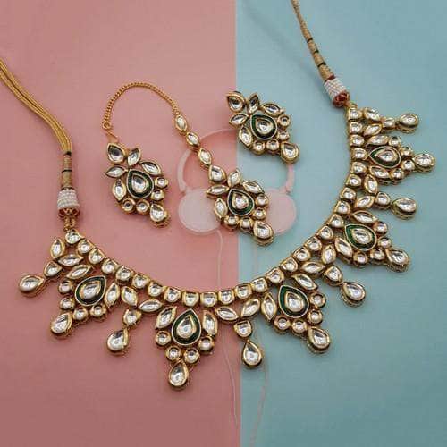 Ishhaara Green Drop Meena Simple Necklace Set