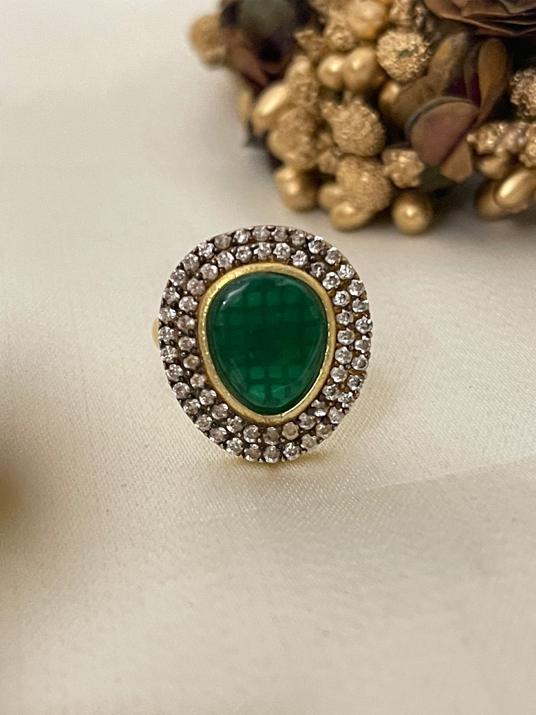 Ishhaara Green Emerald Doublet Adjustable Ring