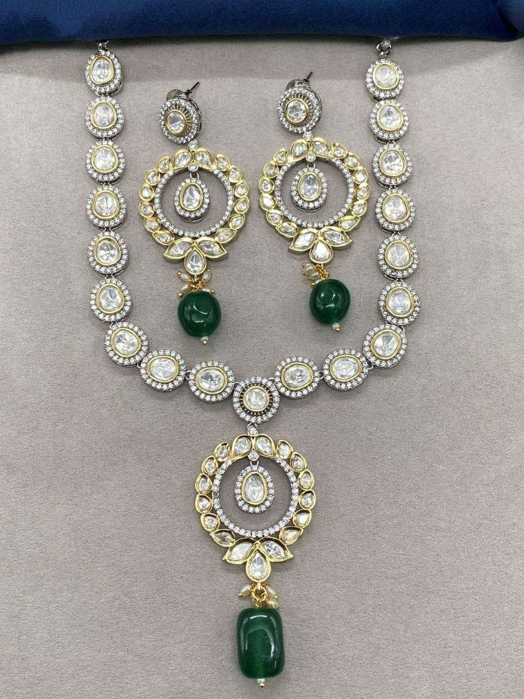 Ishhaara Exquisite Elegant Kundan Necklace