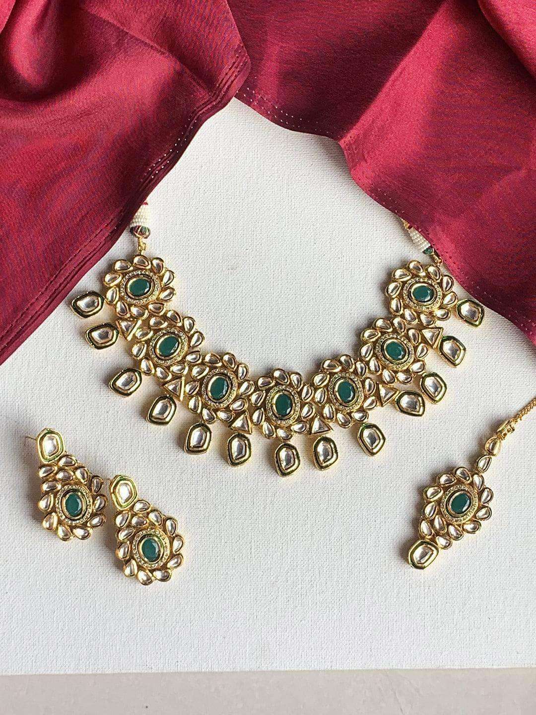 Ishhaara Flower Ad Kundna Pentagan Hanging Necklace Earring And Teeka Set