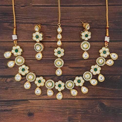 Ishhaara Flower Meena Round Motif Necklace Set