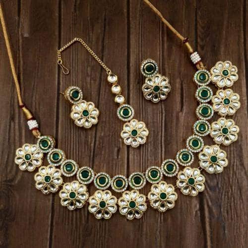 Ishhaara Green Flower Motif Kundan Ad Necklace Set