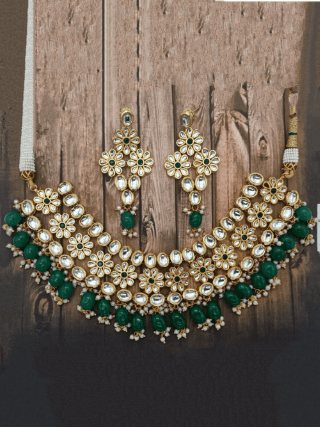 Ishhaara Green Flower Motif Kundan Necklace Set