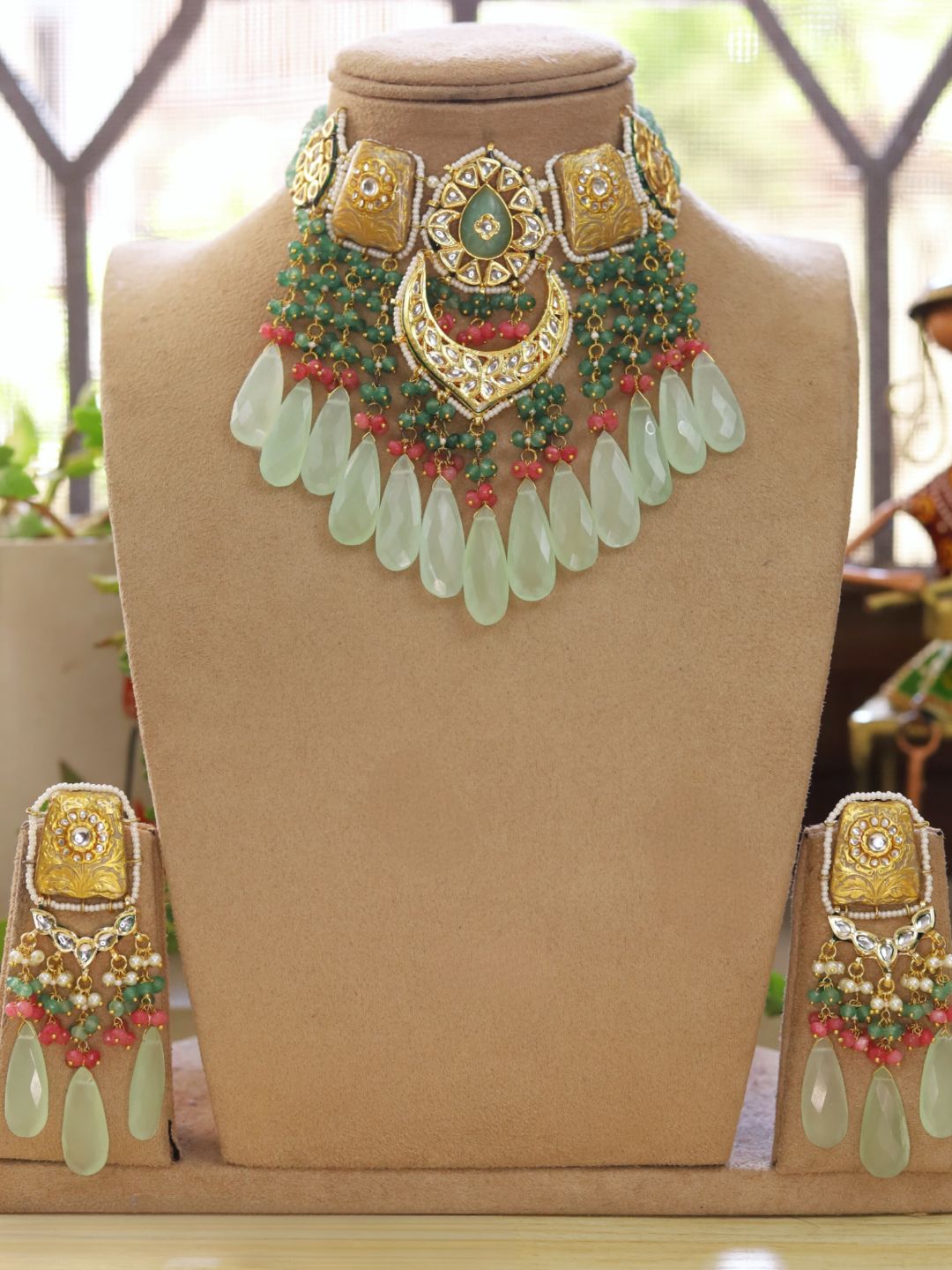 Ishhaara Green Gold Finish Agate And Semi Precious Stone Meenakari Necklace Set