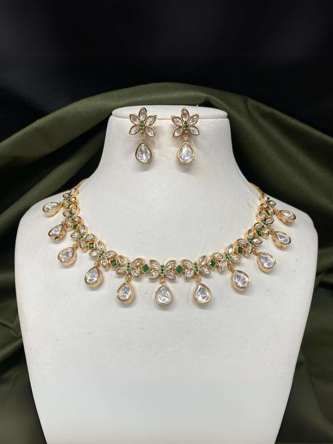 Ishhaara Green Gold Plated Traditional Floral Design Kundan Studed Necklace