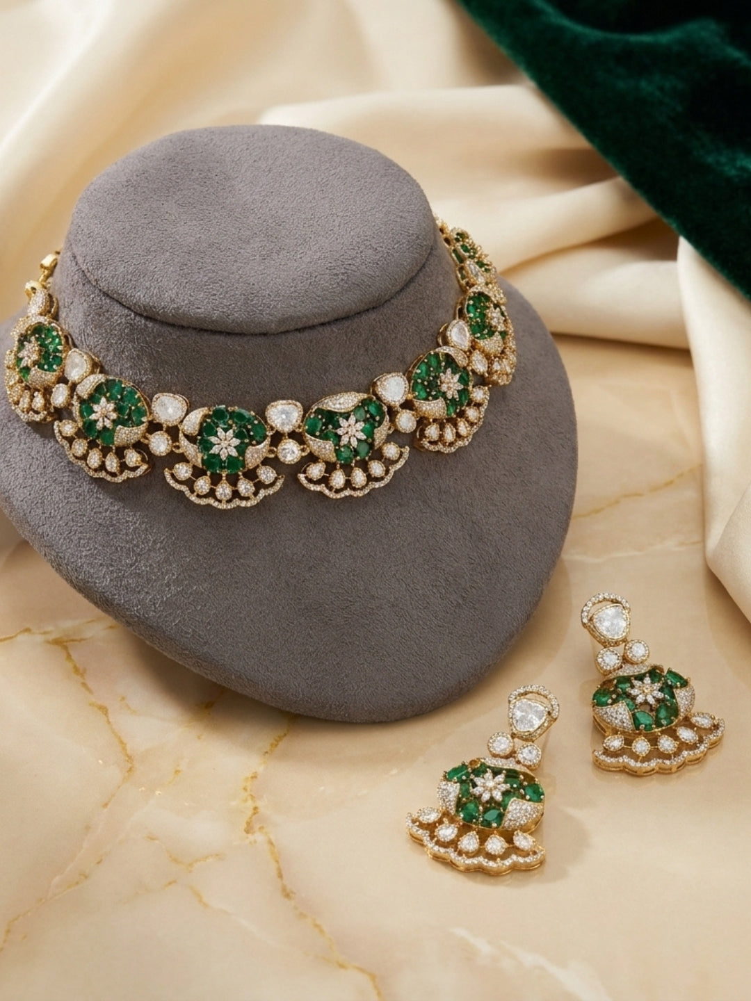 Ishhaara Green Half Crescent Carved Choker