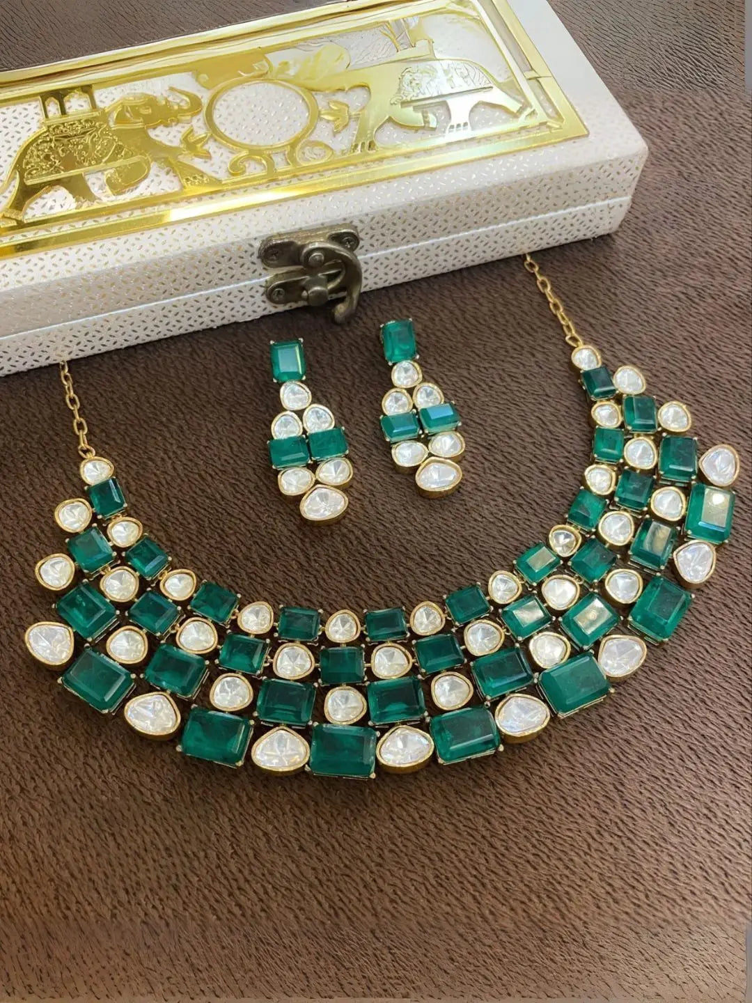 Ishhaara Green Handcrafted Semi Precious Stone Studded Necklace