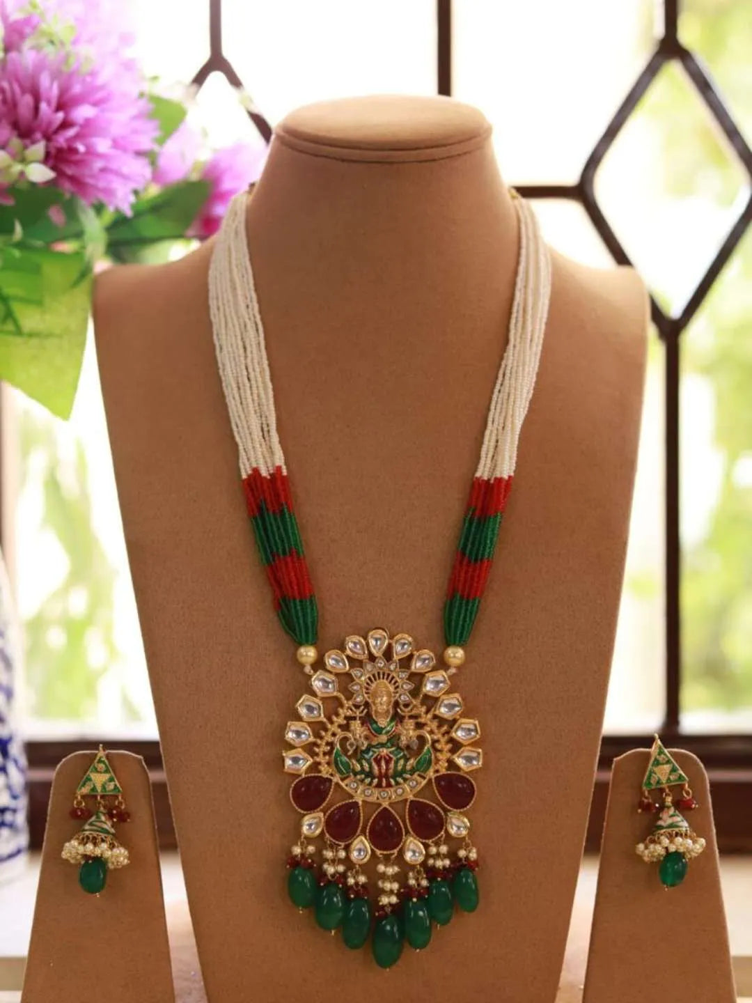 Ishhaara Green Handmade Kundan Meenakari Traditional Rajasthani Necklace