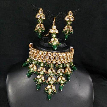 Ishhaara Green Kundan Choker Leaf Tassel Necklace Set