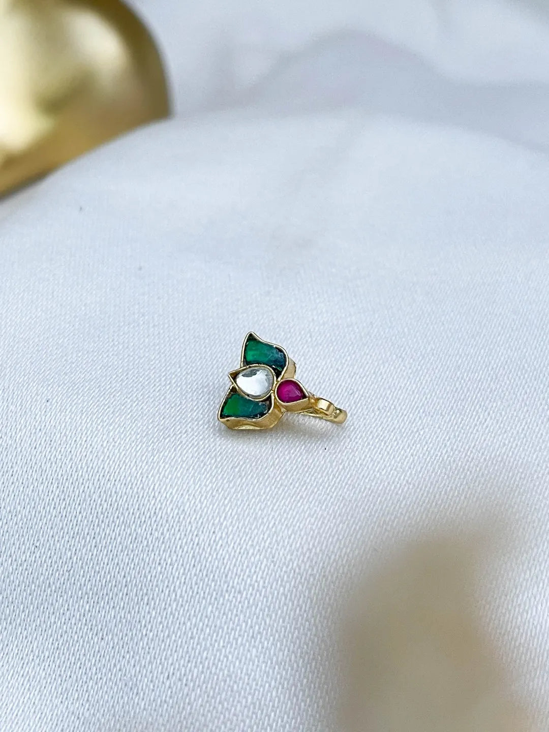 Ishhaara Green Lotus Shaped Kundan Studded Nath