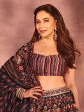 Ishhaara Madhuri Dixit In Silver Ethnic Two Tone Bangle