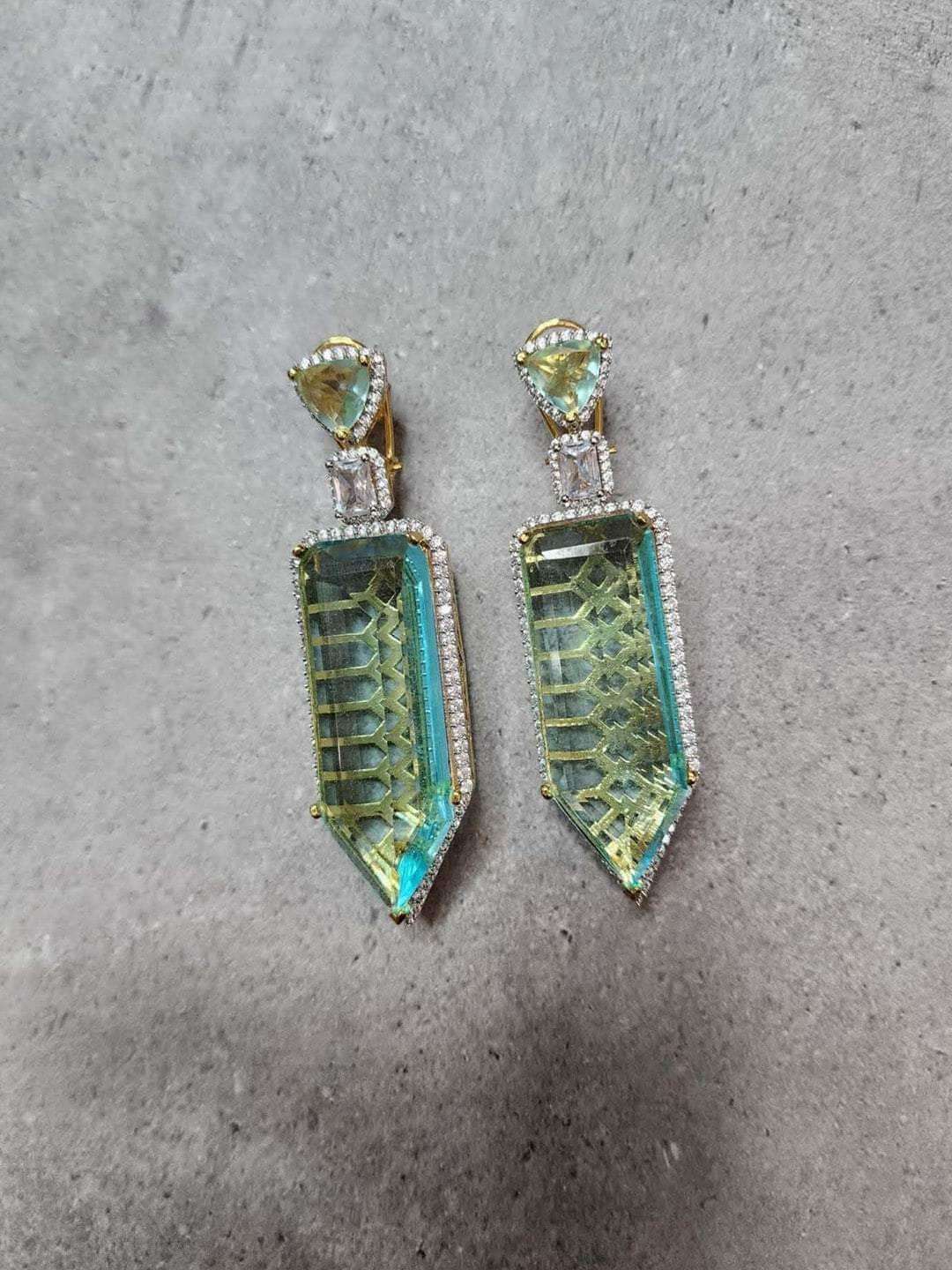 Ishhaara Majestic Stone Diamond Danglers