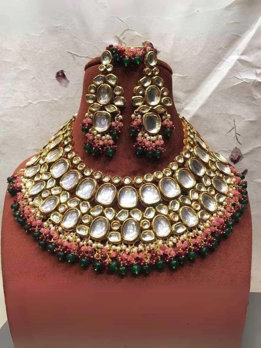 Ishhaara Marvelous Maharani Kundan Choker Set