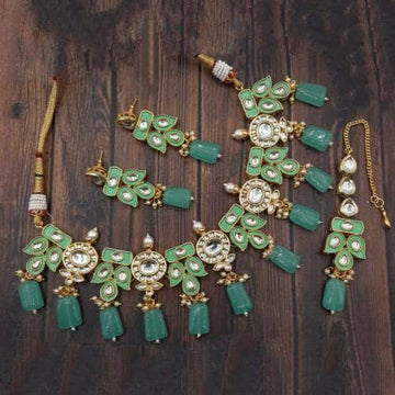 Ishhaara Green Meena Simple Oval Kundan Necklace Set