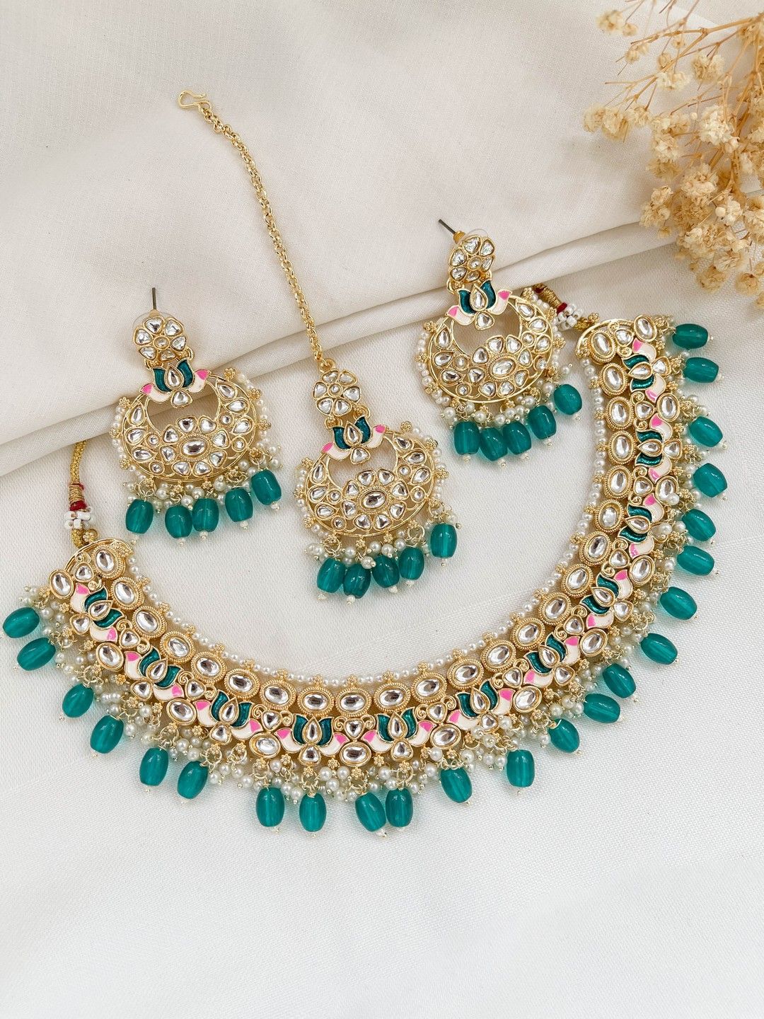 Ishhaara Green Meenakari Lotus Shaped Kundan Necklace
