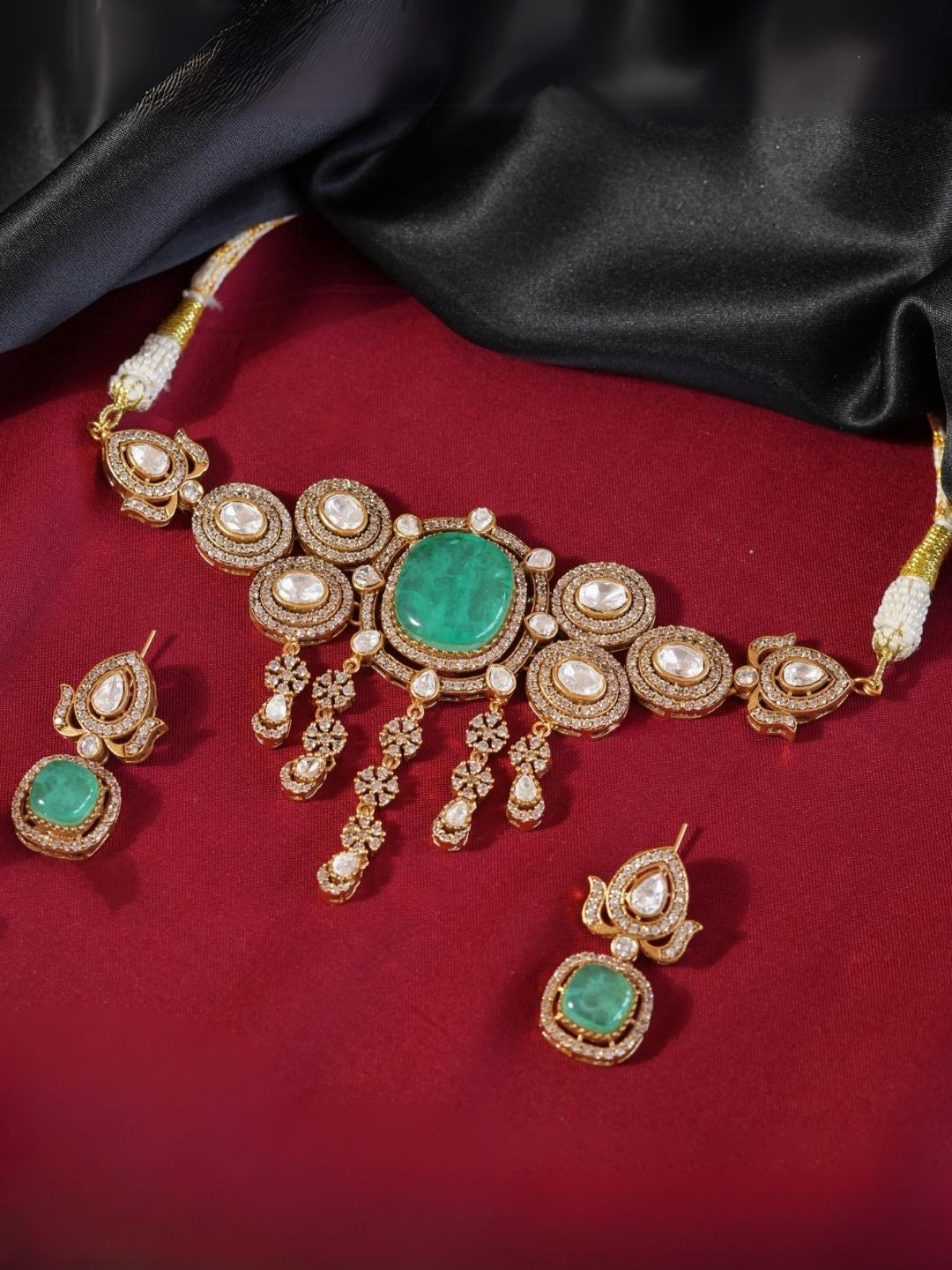 Ishhaara Green Moissanite Doublet Choker Set