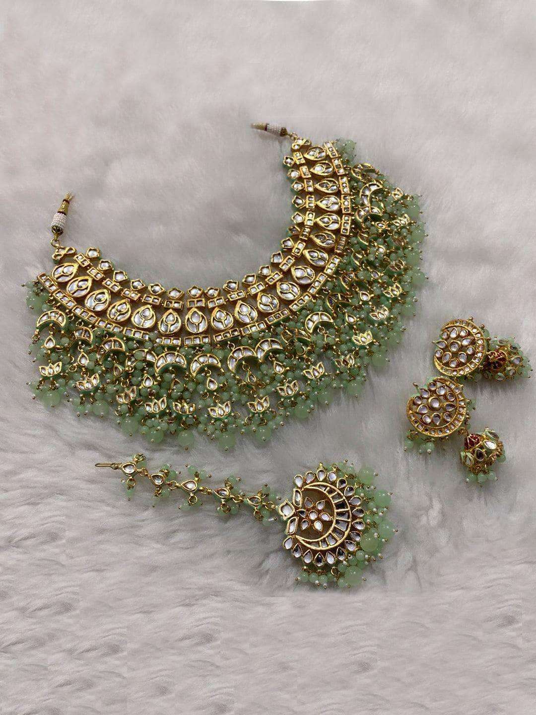 Ishhaara Multi Snap Chand Bridal Necklace Earring And Teeka Set