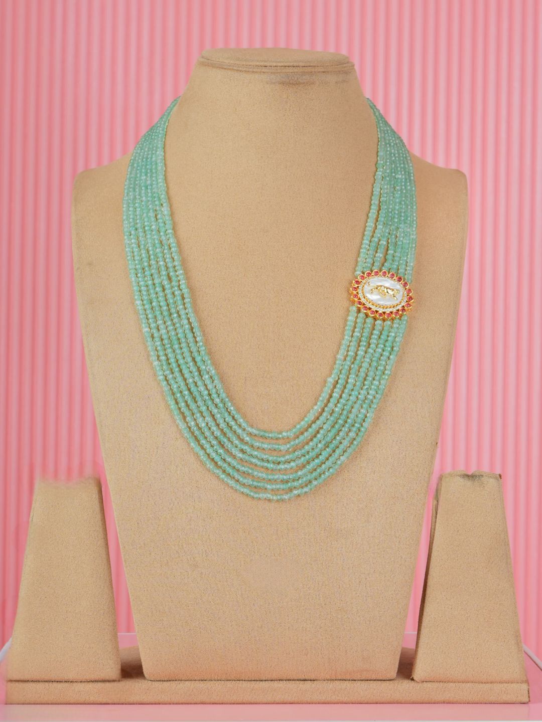 Ishhaara Green Multilayered Beaded Necklace With Side Pendant Patch