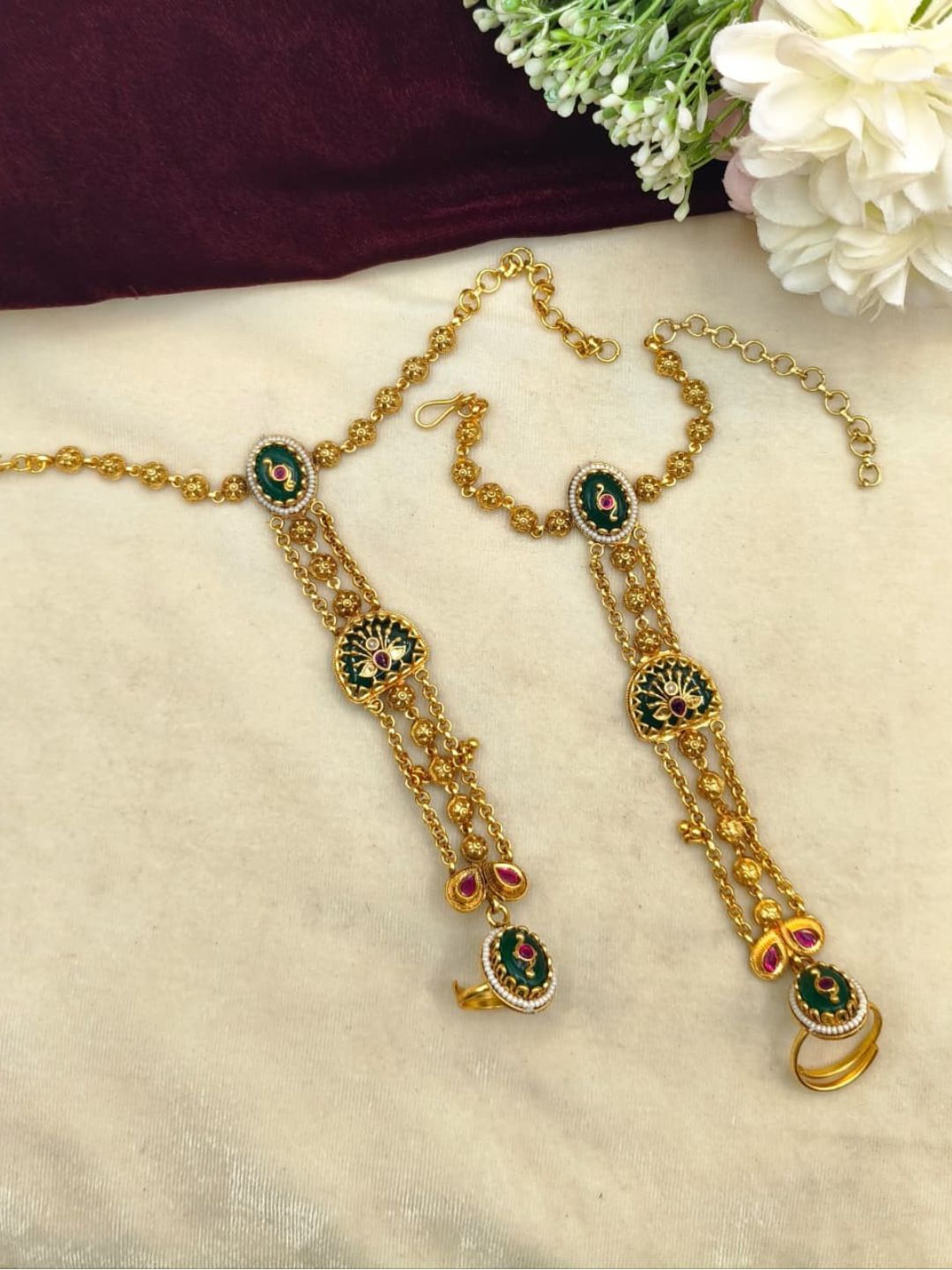 Ishhaara Green Onyx Haath Phool