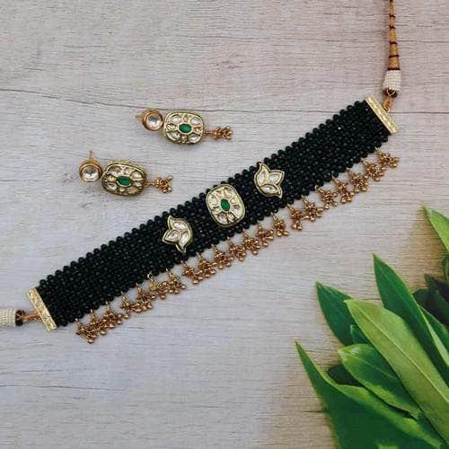 Ishhaara Piroi Small Motif Choker