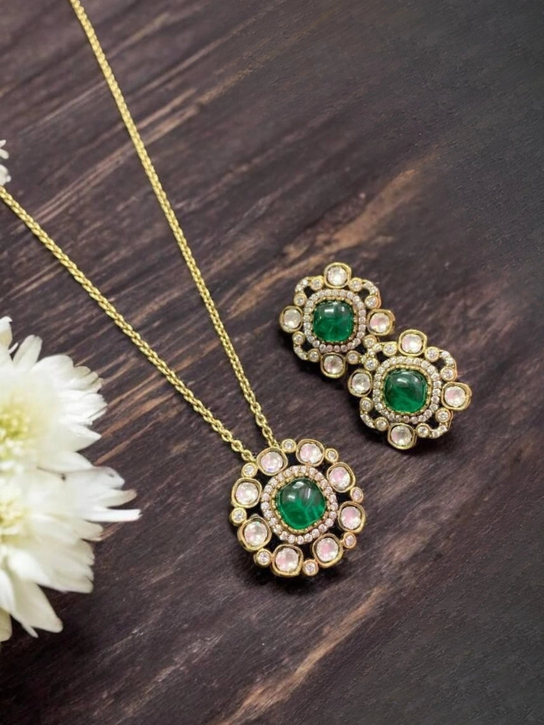 Ishhaara Purple Premium Polki Kundan Pendant Necklace With Natural Doublet Stone