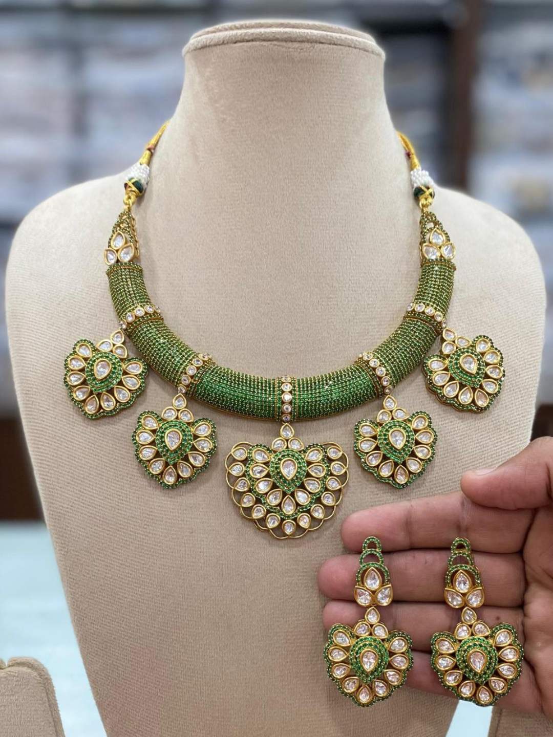 Ishhaara Green Rajsthani Heart Shaped Choker Earrings Set