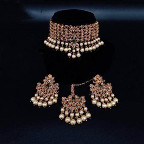 Ishhaara Reverse Ad Choker Earring And Teeka Set