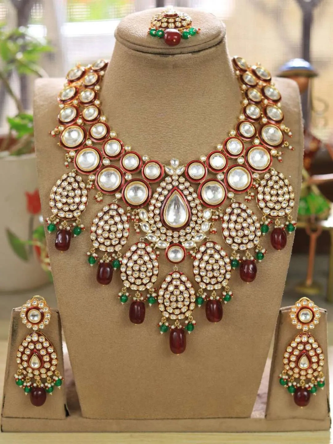 Ishhaara Green Sabyasachi Inspired Necklace With Maang Tika