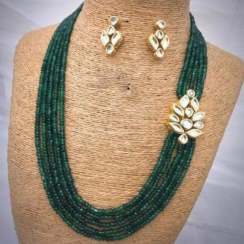 Ishhaara Green Side Small Kundan Patch Necklace