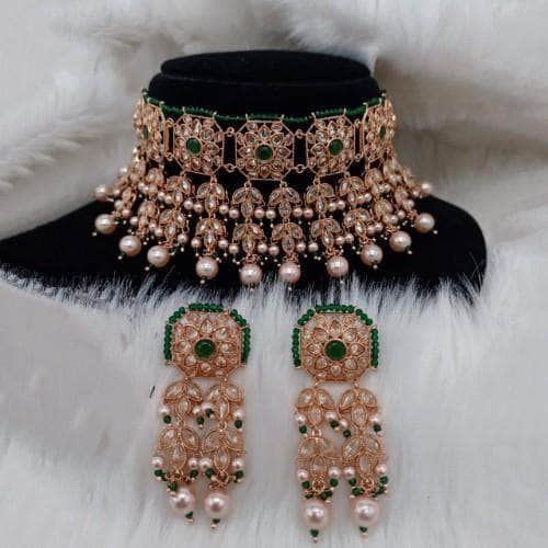 Ishhaara Green Square Leaf Tassel Necklace And Earring Set