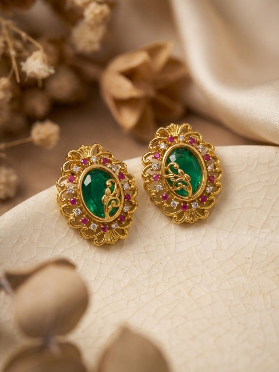 Ishhaara Green Stone Flower Ear Studs
