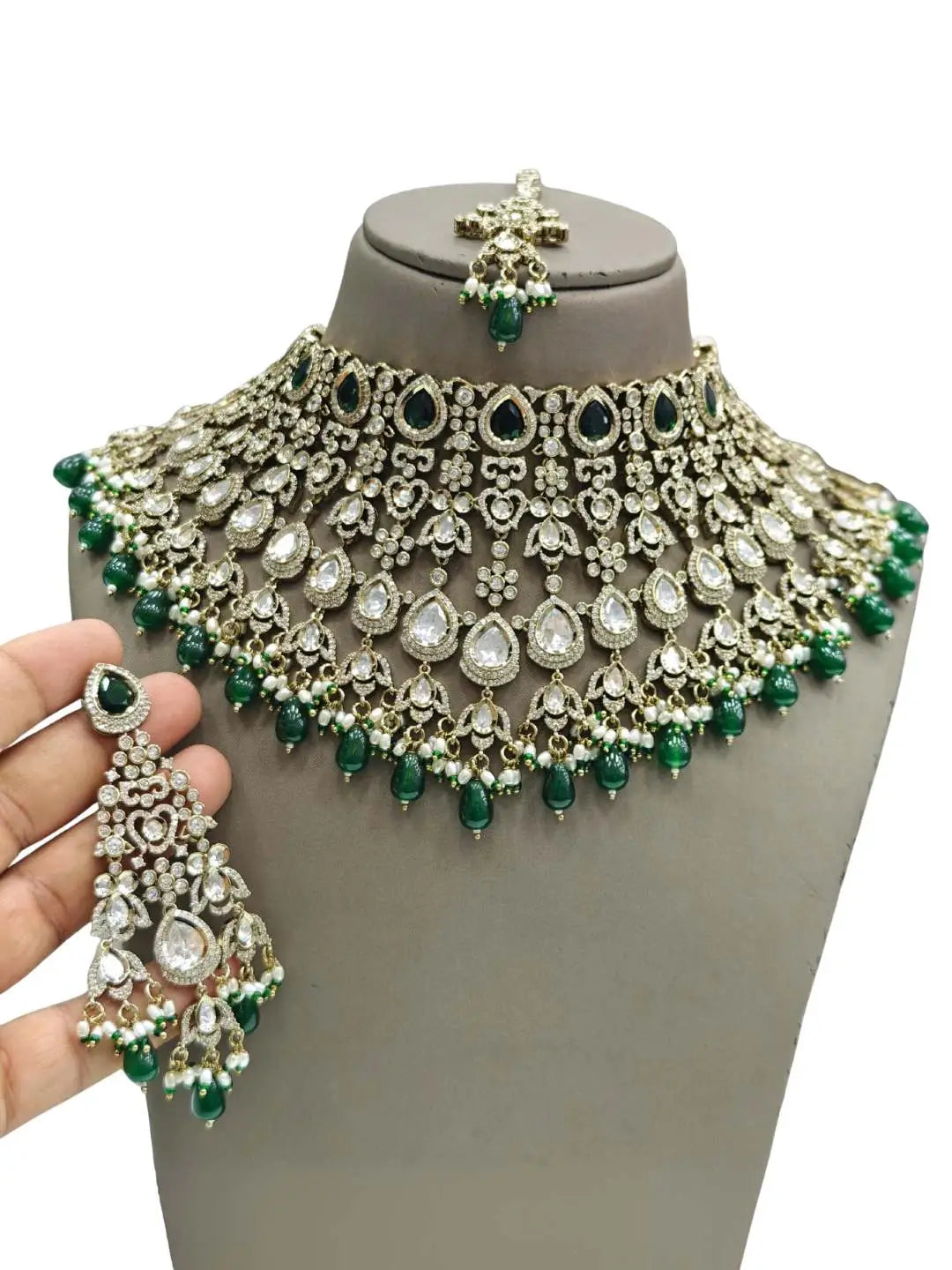 Ishhaara Green Stone Studded And Beaded Choker Necklace Set