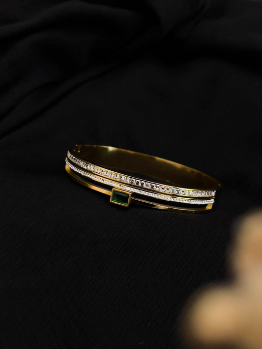 Ishhaara Green Stone Studded Design Bracelet