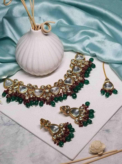 Ishhaara Triangular Kundan Pastel Set