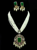 Ishhaara Green Victorian Pearl Pendant Necklace