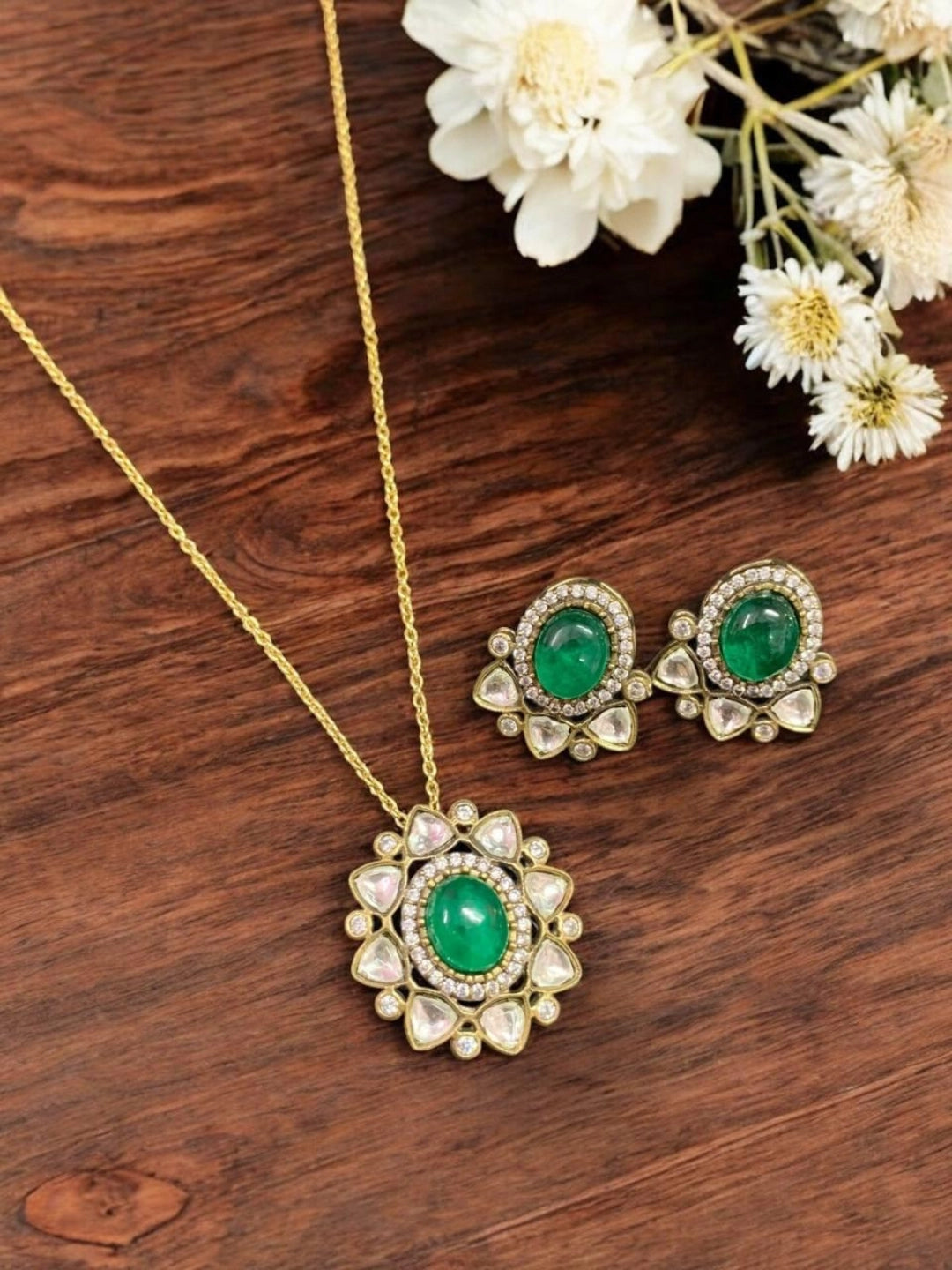Ishhaara Green Victorian Polki Pendant Necklace
