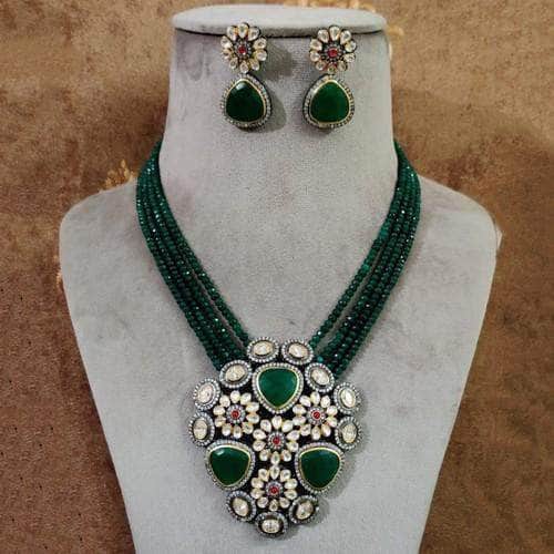 Ishhaara Green Victorian Precious Pendant Necklace Set
