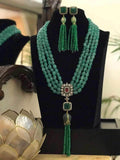 Ishhaara Victorian Setting Small Pendant Necklace